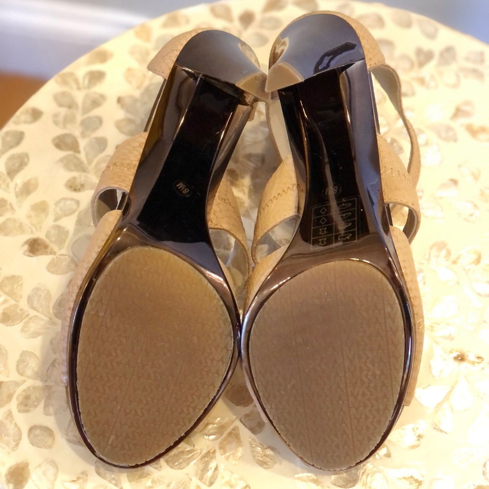 Michael Kors Bronze Metallic & Taupe Faux Snake Skin Pumps - Zipper Front - 8.5 - Picture 14 of 14